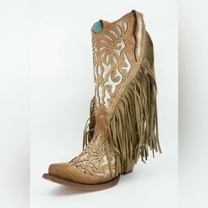 C3766 Corral Fringe Lamb